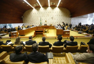 O Supremo Tribunal Federal do Brasil rejeitou o pedido feito por Eduardo Cunha  para avançar com o processo de impeachment de Dilma Rousseff