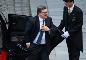 Durão Barroso (ex-presidente da Comissão Europeia e membro do Steering Committee do clube Bilderberg)