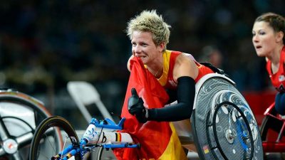 Marieke Vervoort, após a vitória nos 100 metros (T52), nos Jogos Paralímpicos de Londres, a 5 de Setembro de 2012. AFP/Adrian Dennis.